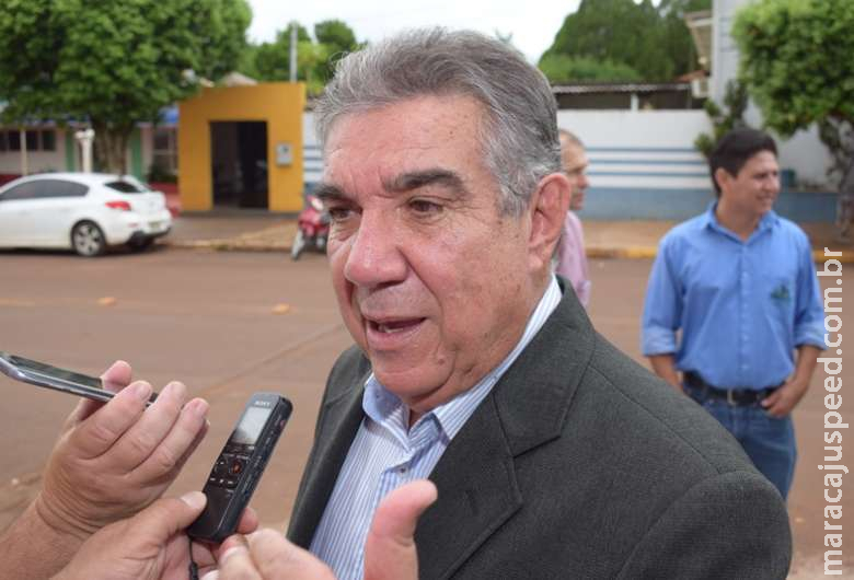 Ex-prefeito de Maracaju se apresenta à polícia e está preso na capital Ex-prefeito de Maracaju se apresenta à polícia e está preso na capital