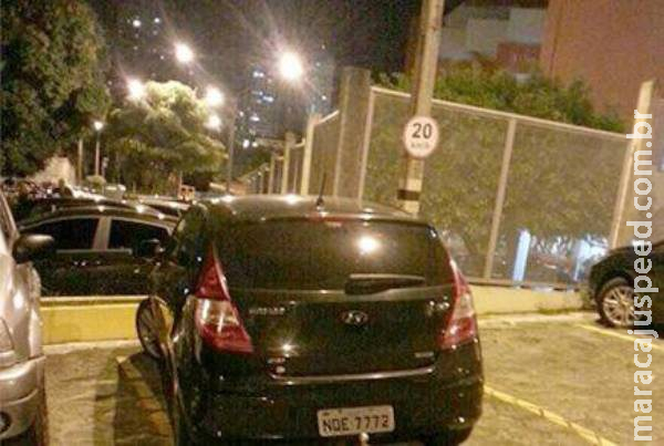 Ex-secretário que usava carro oficial para frequentar aulas é condenado a pagar multa Ex-secretário que usava carro oficial para frequentar aulas é condenado a pagar multa
