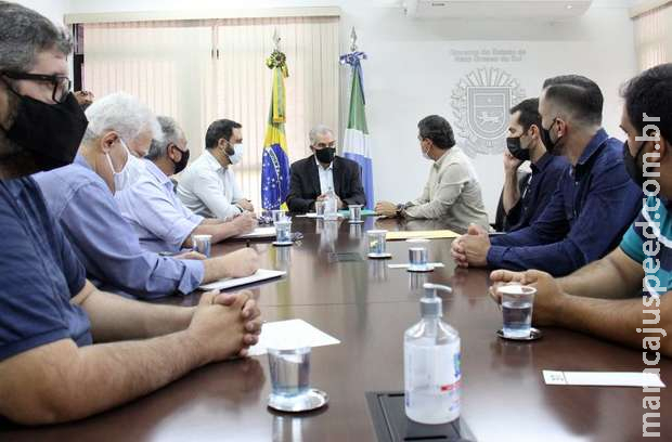 Governo promete ajuda a motoristas de aplicativo e táxi