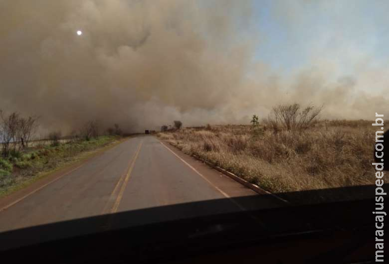 Incêndio de grandes proporções atinge região da Usina São Fernando Incêndio de grandes proporções atinge região da Usina São Fernando