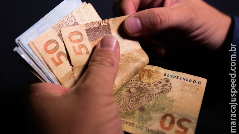 Inflação acumulada em 12 meses passa de 10% em oito capitais Inflação acumulada em 12 meses passa de 10% em oito capitais