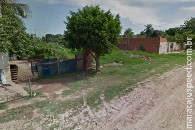 Irmãos são esfaqueados em boca de fumo e um morre no hospital Irmãos são esfaqueados em boca de fumo e um morre no hospital