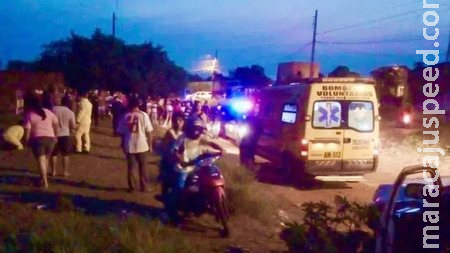 Irmãos são mortos a tiros e jogados em terreno baldio na fronteira Irmãos são mortos a tiros e jogados em terreno baldio na fronteira