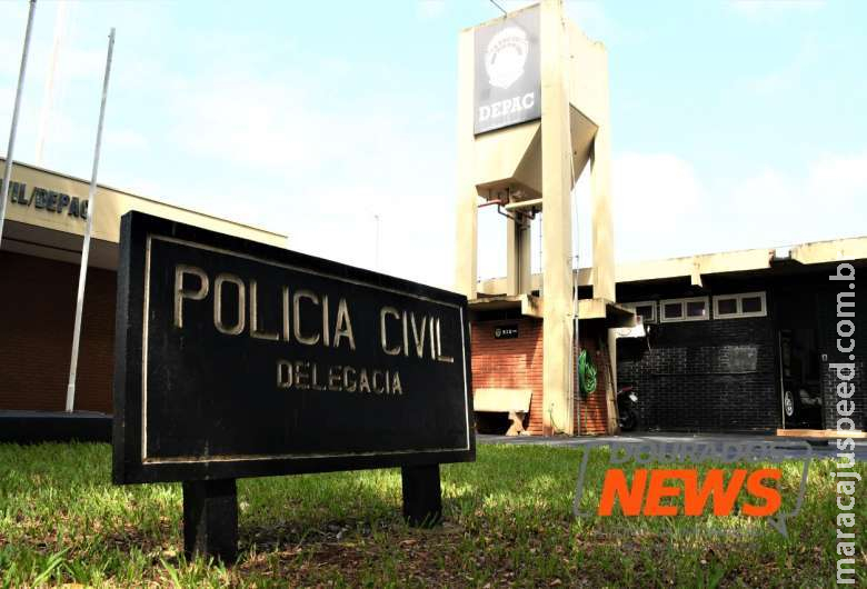 Jovem é presa com droga em fundo falso de jaqueta 