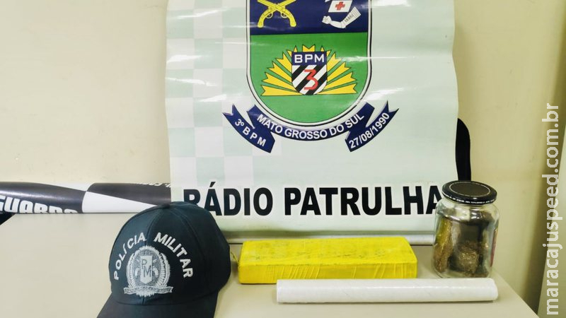 Mãe faz denúncia e polícia apreende adolescente com maconha Mãe faz denúncia e polícia apreende adolescente com maconha