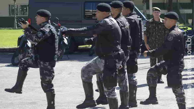 Maioria dos policiais mortos no Rio de forma violenta estava de folga Maioria dos policiais mortos no Rio de forma violenta estava de folga