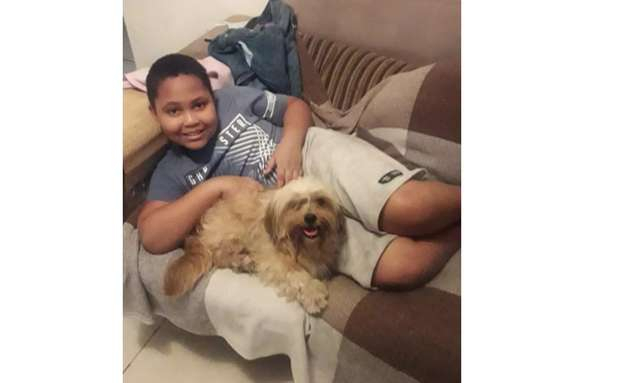Menino de 10 anos morre brincando e família descobre doença rara