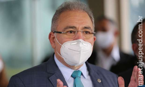 Ministro prevê fim da obrigatoriedade de máscara ao ar livre em novembro Ministro prevê fim da obrigatoriedade de máscara ao ar livre em novembro