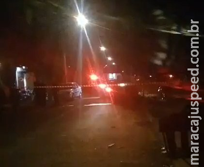 Motociclista morre ao colidir contra caçamba de entulho no Caiobá Motociclista morre ao colidir contra caçamba de entulho no Caiobá