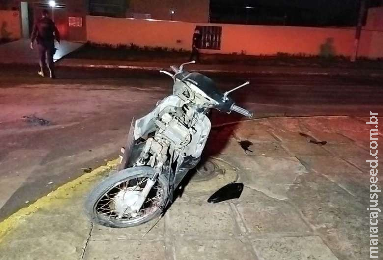Motociclista morre em hospital após ser atropelado por veículo