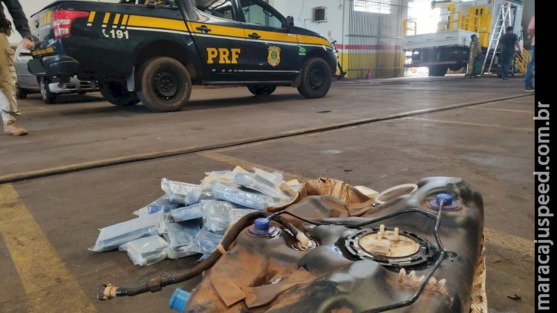 Motorista é preso com cocaína avaliada em R$ 14 milhões escondida em tanque de combustível Motorista é preso com cocaína avaliada em R$ 14 milhões escondida em tanque de combustível