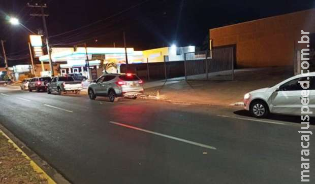 Motoristas correm para abastecer por conta do bloqueio de caminhoneiros em Três Lagoas