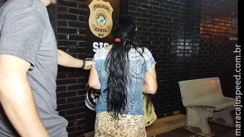 Mulher é presa por matar idoso com facada no pescoço e alega legítima defesa Mulher é presa por matar idoso com facada no pescoço e alega legítima defesa