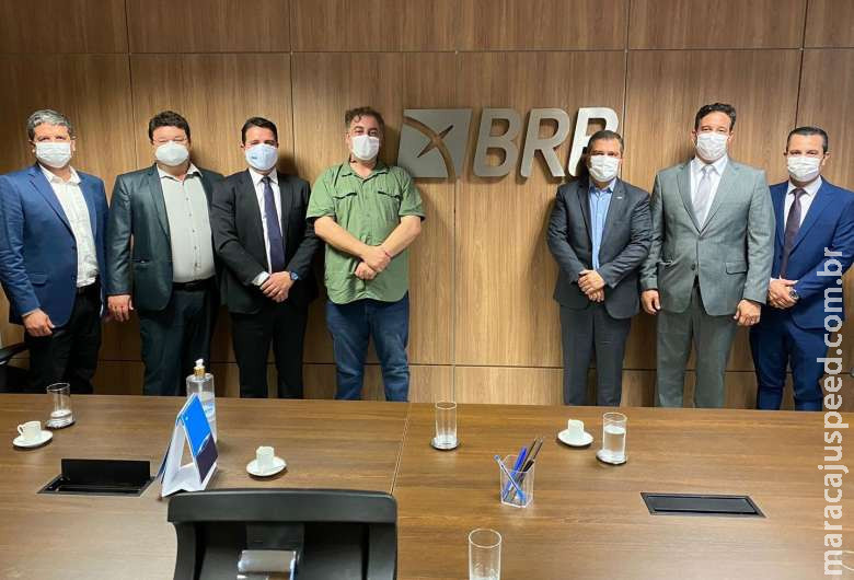 Neno se reúne com governador do DF e busca linhas de financiamentos para prefeituras do interior Neno se reúne com governador do DF e busca linhas de financiamentos para prefeituras do interior