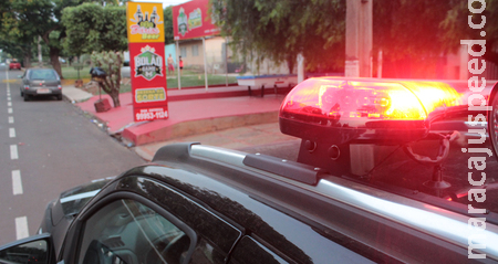 Pai e filho são baleados em bar por “desacordo comercial” Pai e filho são baleados em bar por “desacordo comercial”