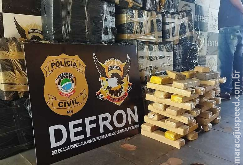 Polícia fecha entreposto de droga na fronteira e dois são presos Polícia fecha entreposto de droga na fronteira e dois são presos