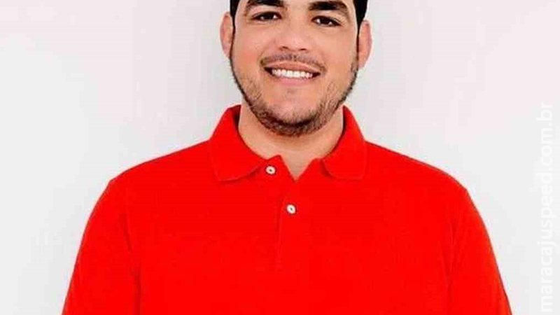 Político paraguaio é assassinado por ouvir polca do partido colorado Político paraguaio é assassinado por ouvir polca do partido colorado