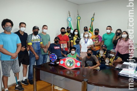 Prefeita anuncia criação do " bolsa-atleta" que será implantado em 2022 Prefeita anuncia criação do " bolsa-atleta" que será implantado em 2022