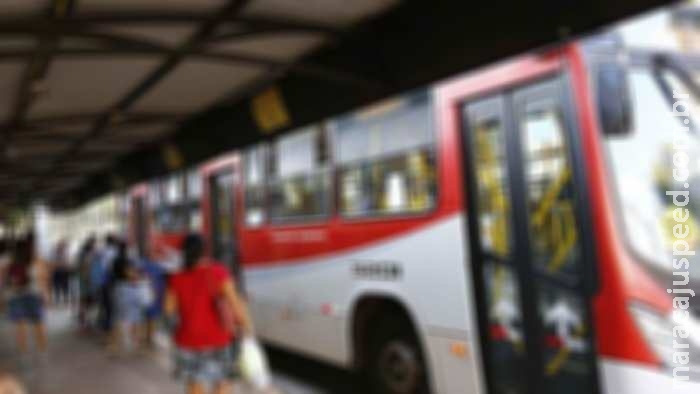 Preso por mostrar órgão genital em ônibus deve fazer acompanhamento psicológico