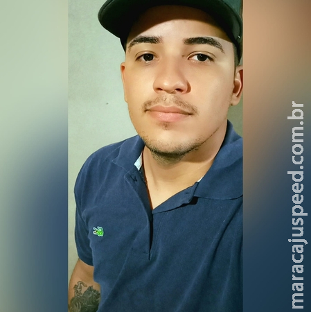 Veículo capota após atingir anta e motorista morre na BR-060 Veículo capota após atingir anta e motorista morre na BR-060