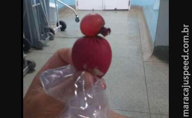 Aluno deficiente é obrigado a engolir bexiga d’água e quase morre em Três Lagoas Aluno deficiente é obrigado a engolir bexiga d’água e quase morre em Três Lagoas