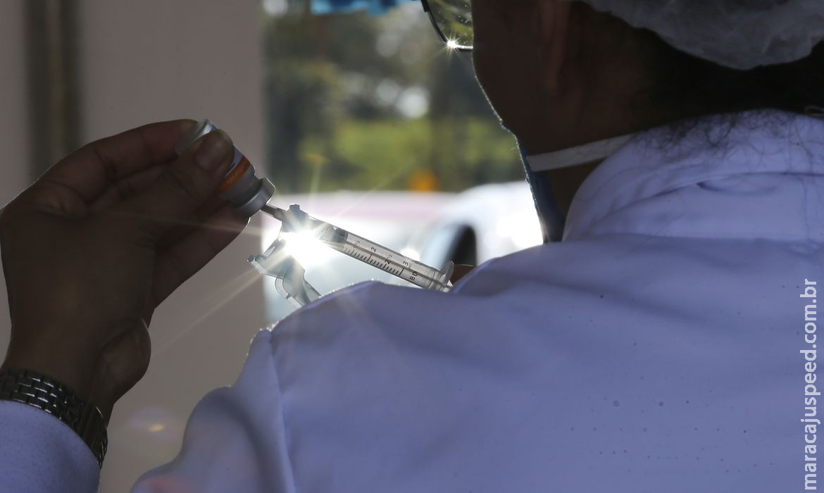 20 milhões de brasileiros estão com a segunda dose de vacina contra Covid-19 atrasada 20 milhões de brasileiros estão com a segunda dose de vacina contra Covid-19 atrasada