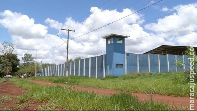 Adolescentes que estupraram menina de 3 anos são levados para a Unei Adolescentes que estupraram menina de 3 anos são levados para a Unei