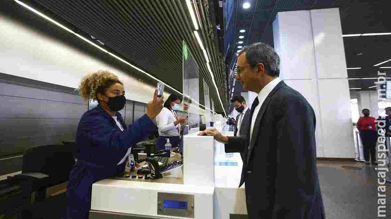 Aeroportos devem receber 700 mil passageiros, diz Infraero Aeroportos devem receber 700 mil passageiros, diz Infraero