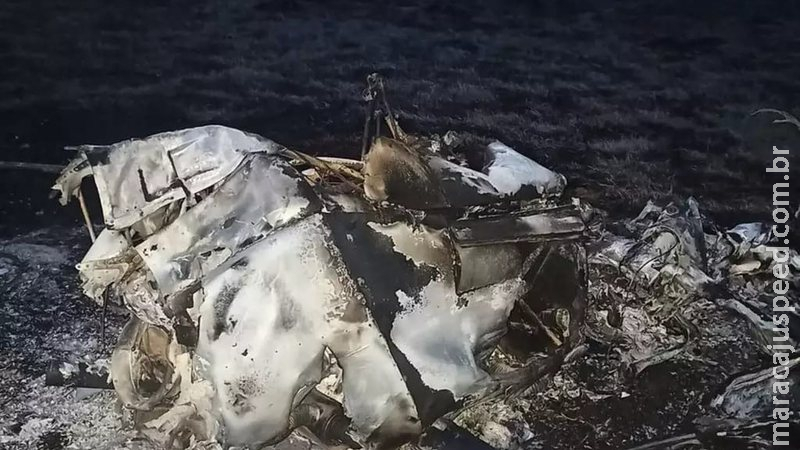 Após queda de helicóptero, outra aeronave é vista sobrevoando fazenda, dizem funcionários Após queda de helicóptero, outra aeronave é vista sobrevoando fazenda, dizem funcionários