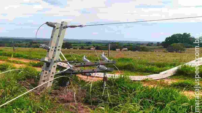 Após tempestade e nuvem de poeira, 100 postes de energia ainda precisam ser restaurados em MS Após tempestade e nuvem de poeira, 100 postes de energia ainda precisam ser restaurados em MS