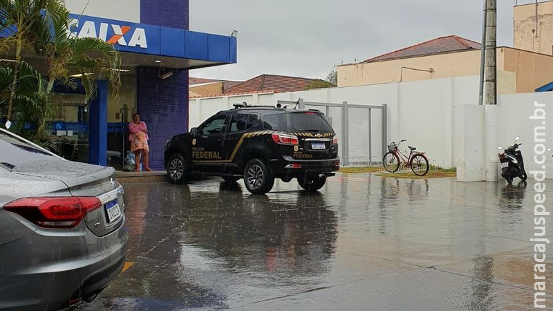 Bandidos invadem banco em MS, fazem furo em cofre e crime é descoberto na segunda-feira Bandidos invadem banco em MS, fazem furo em cofre e crime é descoberto na segunda-feira