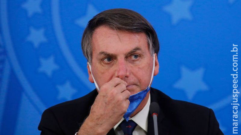 Bolsonaro diz que determinará redução da bandeira tarifária na luz Bolsonaro diz que determinará redução da bandeira tarifária na luz