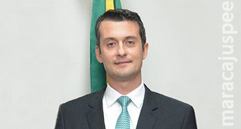Bolsonaro reconduz José Eduardo Chemin Cury como juiz substituto do TRE-MS Bolsonaro reconduz José Eduardo Chemin Cury como juiz substituto do TRE-MS