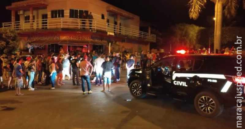 Briga por causa de manobras com carro teria motivado assassinato durante comício em MS Briga por causa de manobras com carro teria motivado assassinato durante comício em MS