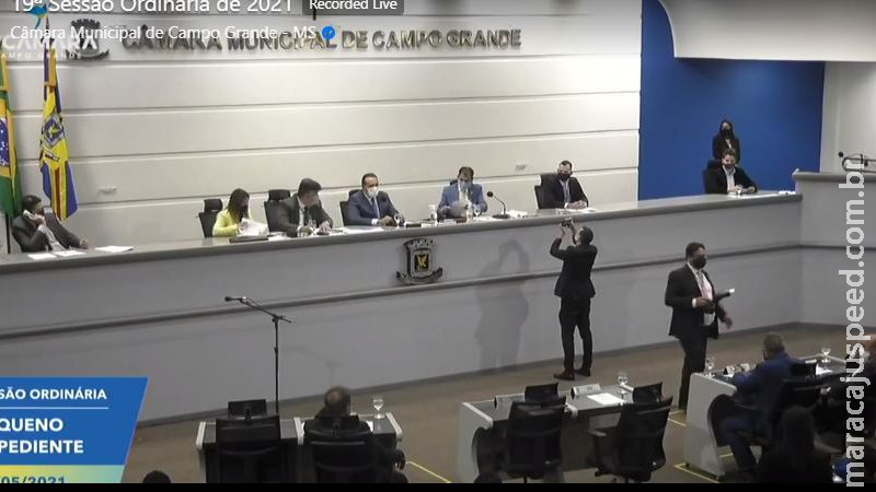 Câmara manda ofício após deputado bolsonarista chamar papa Francisco de Câmara manda ofício após deputado bolsonarista chamar papa Francisco de