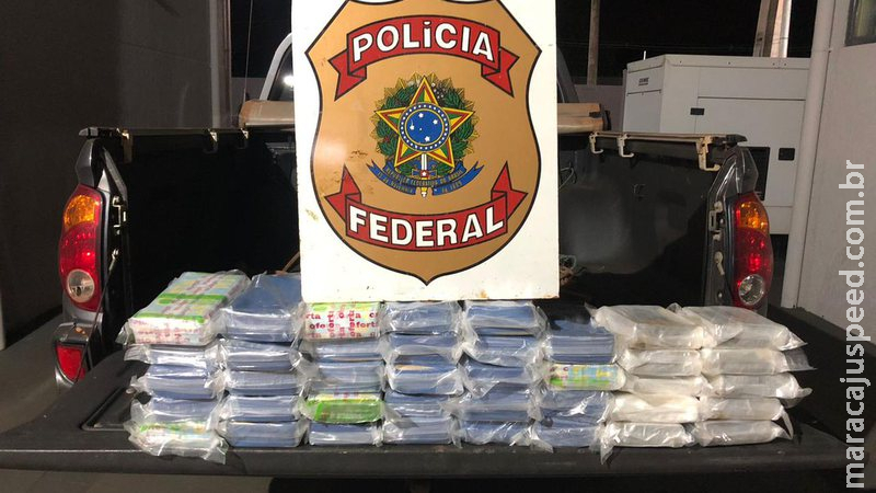Casal é preso com 37 kg de cocaína durante abordagem da Polícia Federal Casal é preso com 37 kg de cocaína durante abordagem da Polícia Federal