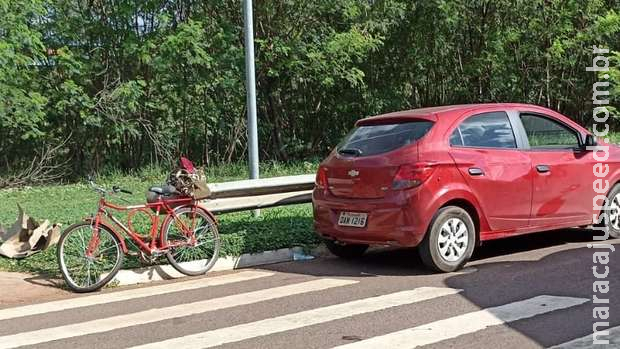 Ciclista bate em carro e morre em Campo Grande Ciclista bate em carro e morre em Campo Grande