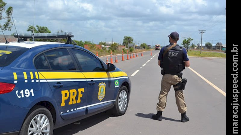 Com 16 quilos de maconha, jovem é presa pela PRF em Caarapó 