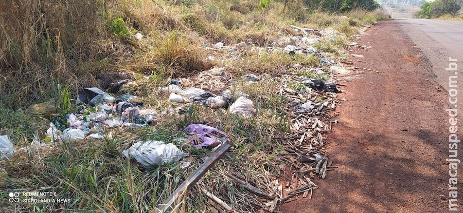 DENÚNCIA - Rodovia MS 162 entre Sidrolândia e Quebra Coco vira lixão a céu aberto DENÚNCIA - Rodovia MS 162 entre Sidrolândia e Quebra Coco vira lixão a céu aberto