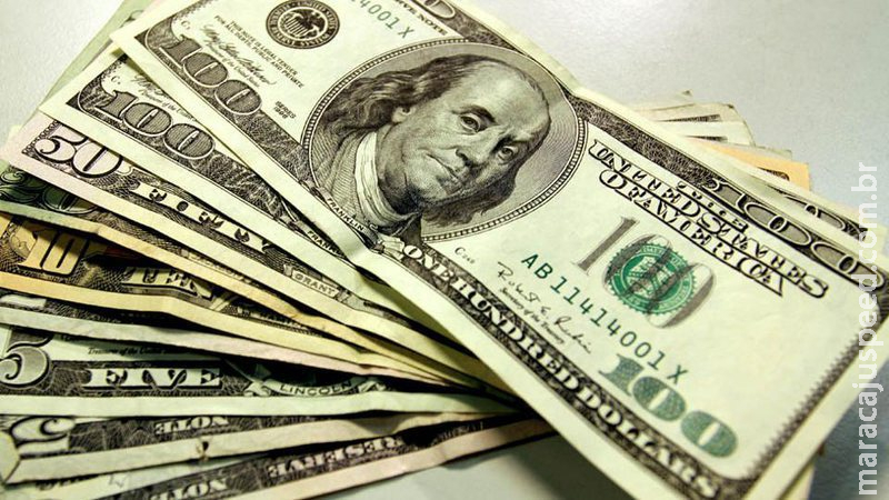 Dólar cai para R$ 5,45, após nova intervenção do Banco Central