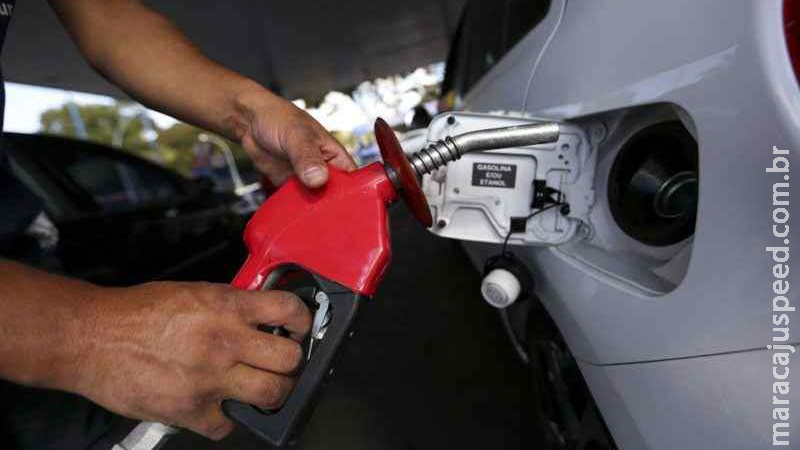 Gasolina é mais competitiva que etanol na semana em todos os Estados Gasolina é mais competitiva que etanol na semana em todos os Estados