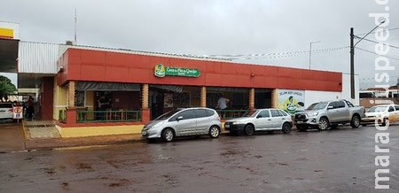 Homem é preso após fazer quebra quebra e ameaças na Panificadora Pão de Queijo Homem é preso após fazer quebra quebra e ameaças na Panificadora Pão de Queijo