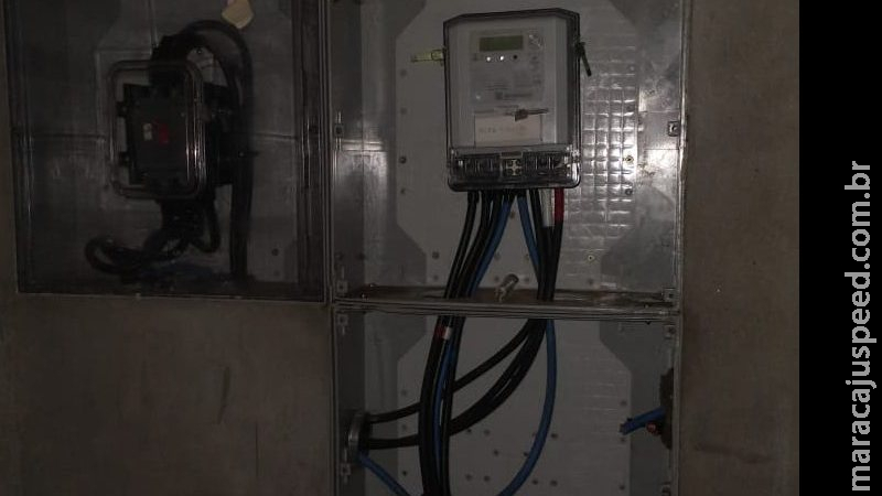 Homem é preso quando tentava furtar cabos elétricos do padrão de laboratório