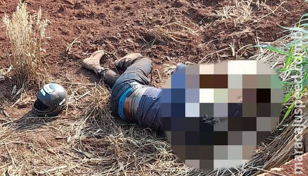 Homem encontrado morto em vegetação ainda não foi identificado Homem encontrado morto em vegetação ainda não foi identificado
