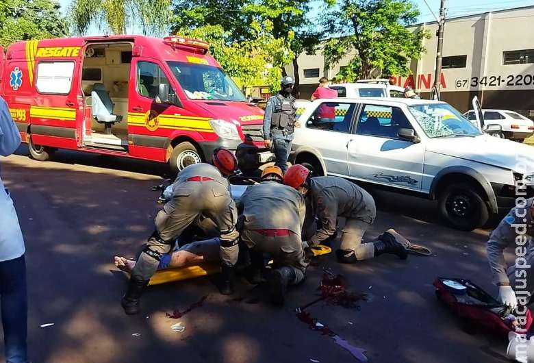 Idosa é atropelada no Centro e levada a hospital em estado grave Idosa é atropelada no Centro e levada a hospital em estado grave