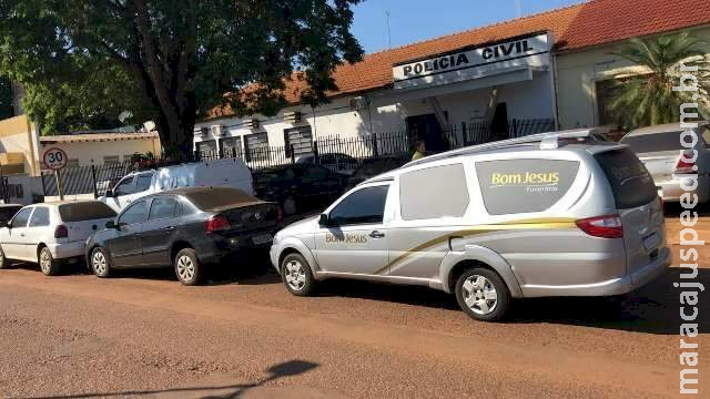 Idoso é atropelado por caminhão de coleta de lixo e morre no hospital Idoso é atropelado por caminhão de coleta de lixo e morre no hospital