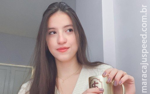 Influencer morre aos 20 anos após complicações da Covid-19 