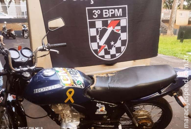 Jovem é flagrado em moto com placa adulterada Jovem é flagrado em moto com placa adulterada