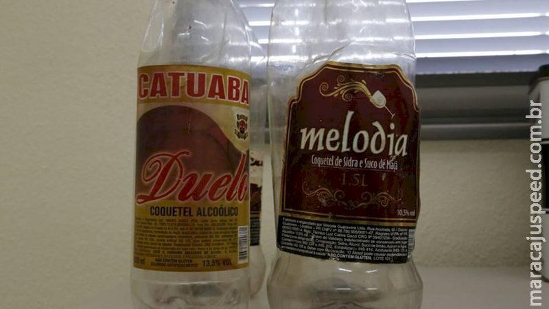 Jovem é preso após dar bebida para adolescente socorrida em coma alcoólico Jovem é preso após dar bebida para adolescente socorrida em coma alcoólico