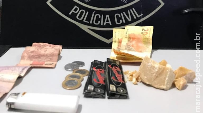 Jovem é preso em flagrante por tráfico de drogas em bairro de Campo Grande Jovem é preso em flagrante por tráfico de drogas em bairro de Campo Grande